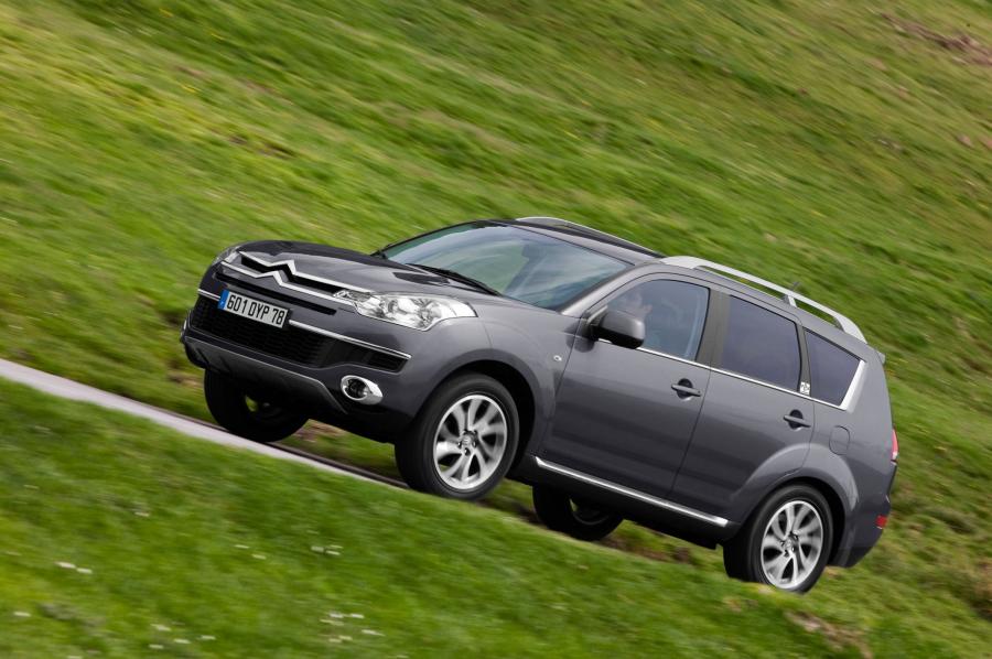  Citroen C-Crosser 2008 года  (фото 21 из 144)